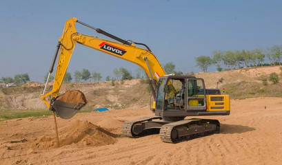 智領(lǐng)新程，筑就未來 雷沃以智能施工技術(shù)重塑工程機(jī)械新生態(tài)